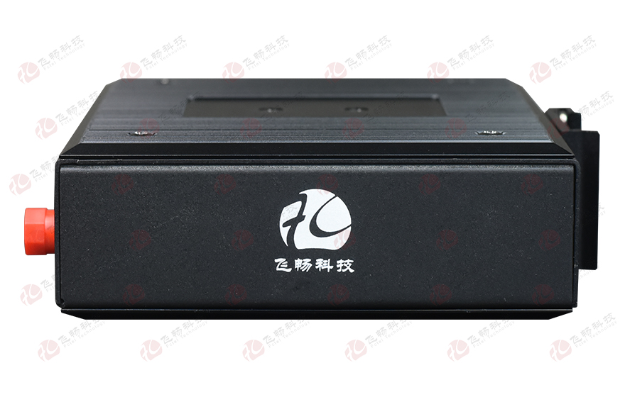 深夜成人视频科技-網管型 工業級1光4電百兆光纖收發器